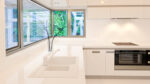 Chiuveta bucatarie Schock Manhattan D-150S Cristalite Alpina 780x500 mm, granit, reversibila, montare pe blat, alb - imagine 3