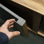 Comoda cu usi si sertare din frasin masiv Anesis Armon M513 - imagine 2