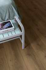 Parchet laminat Quick Step Classic 5789, 8 mm, stejar, nuanță maro cald - imagine 2