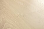 Parchet laminat Quick Step Classic 5799, 8 mm, stejar frosty, nuanță bej - imagine 4