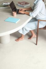 Parchet laminat Quick Step Muse 5487, 8 mm, cretă - imagine 2