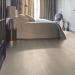 Parchet laminat Quick Step Majestic 3554, 9,5 mm, stejar valley, nuanță bej deschis - imagine 3
