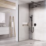 Paravan de duș walk-in Ravak Wall, 130x200 cm, profil negru+sticlă transparentă